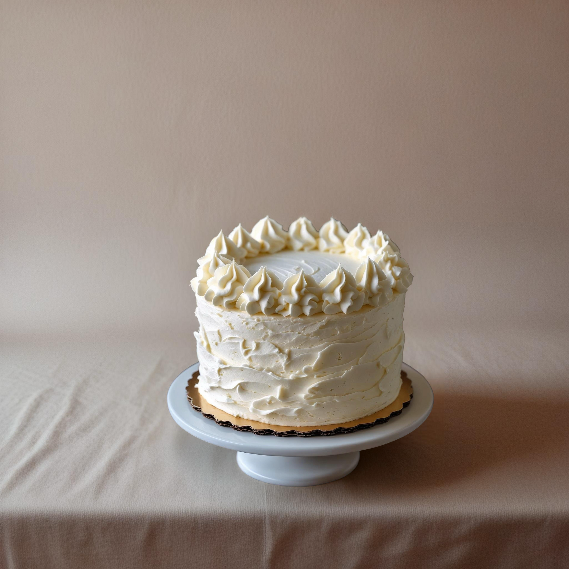 Vanilla Cake With Cream On It